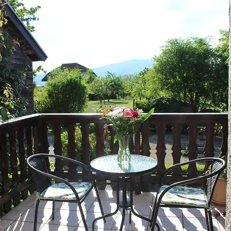 Le Petit Nid A Viry Apartment *