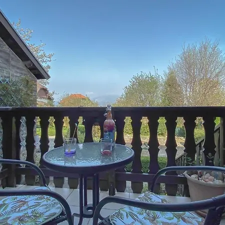 Apartment Le Petit Nid A Viry *